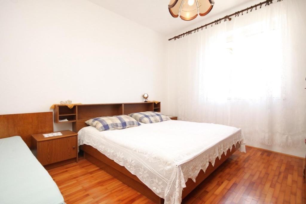 Apartment Sali 8174A Bagian luar foto