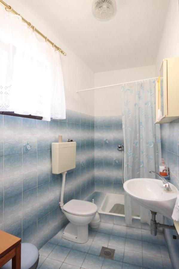 Apartment Sali 8174A Bagian luar foto